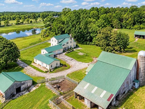 1053 Zion Road SE, Lancaster, OH 43130