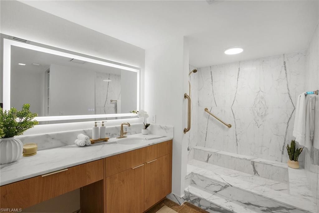 155 Ocean Lane Dr, Unit 103, Key Biscayne, FL 33149 Photo