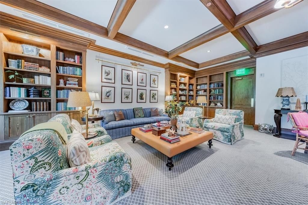 110 Wilderness Dr , Unit 129, Naples, FL 34105 Photo