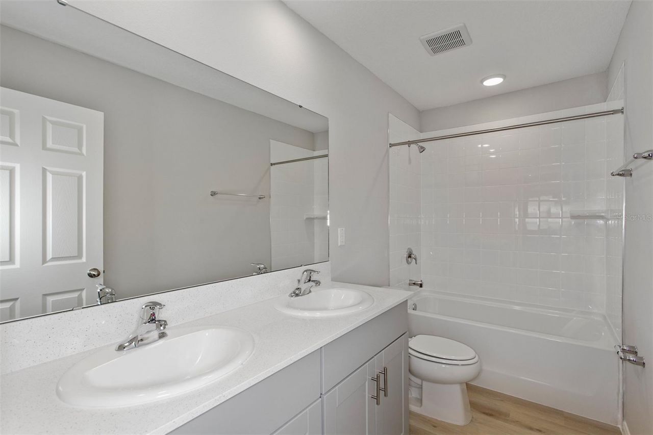 36675 Thornhedge Drive , Zephyrhills, FL 33541 Photo