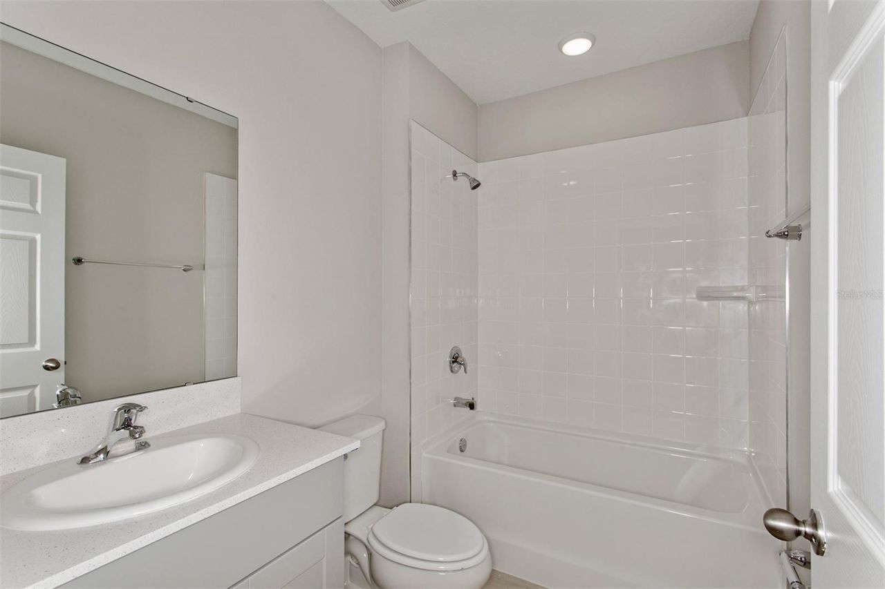 36675 Thornhedge Drive , Zephyrhills, FL 33541 Photo
