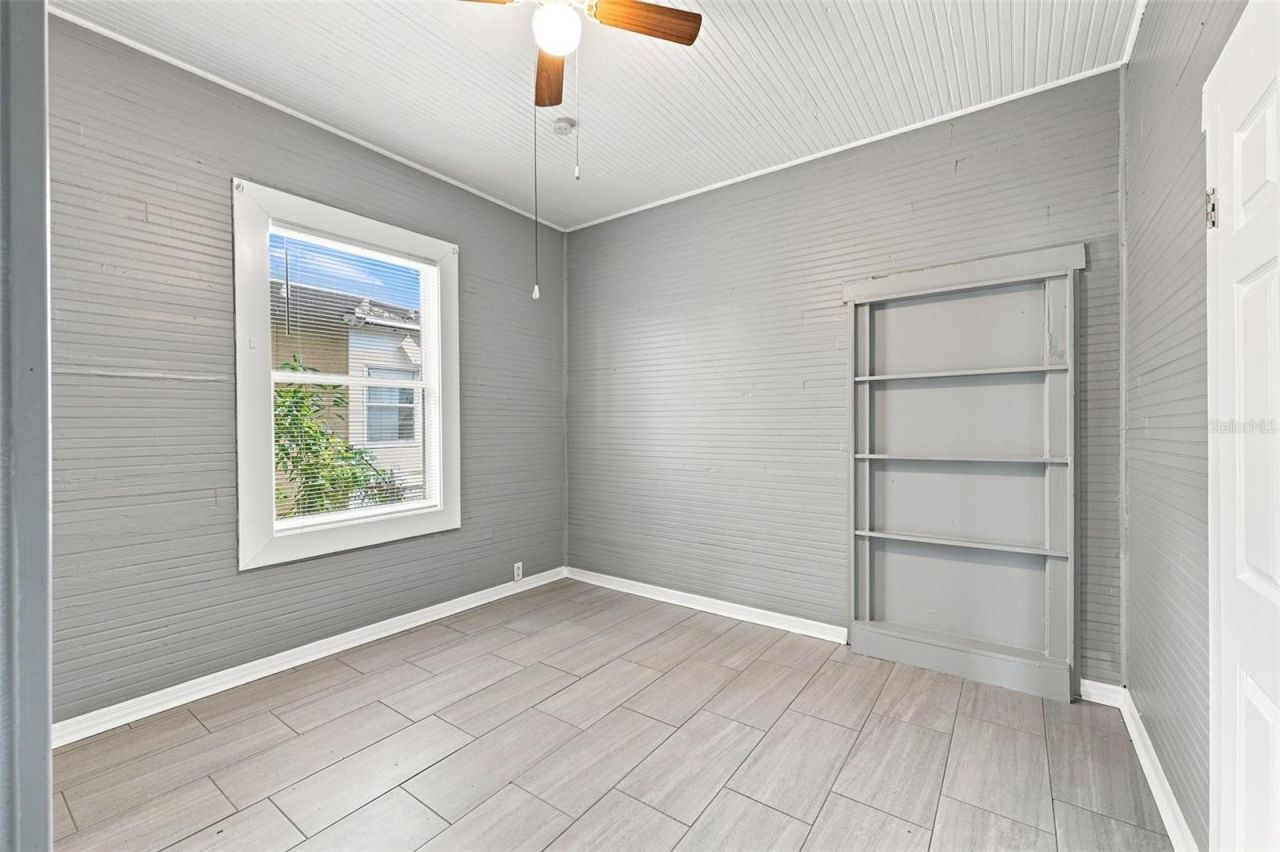 1609 E Lake Avenue , Tampa, FL 33610 Photo