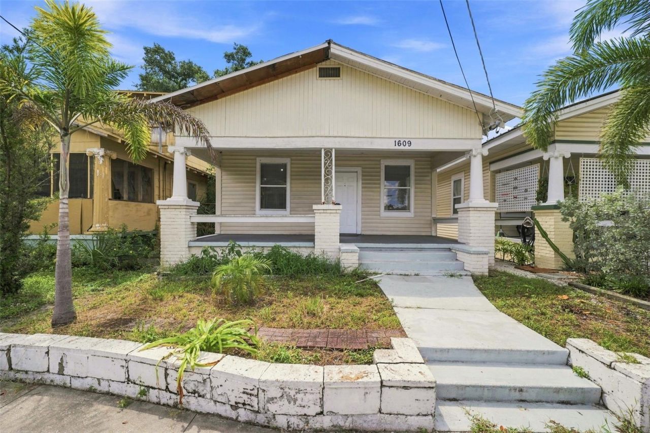 1609 E Lake Avenue , Tampa, FL 33610 Photo