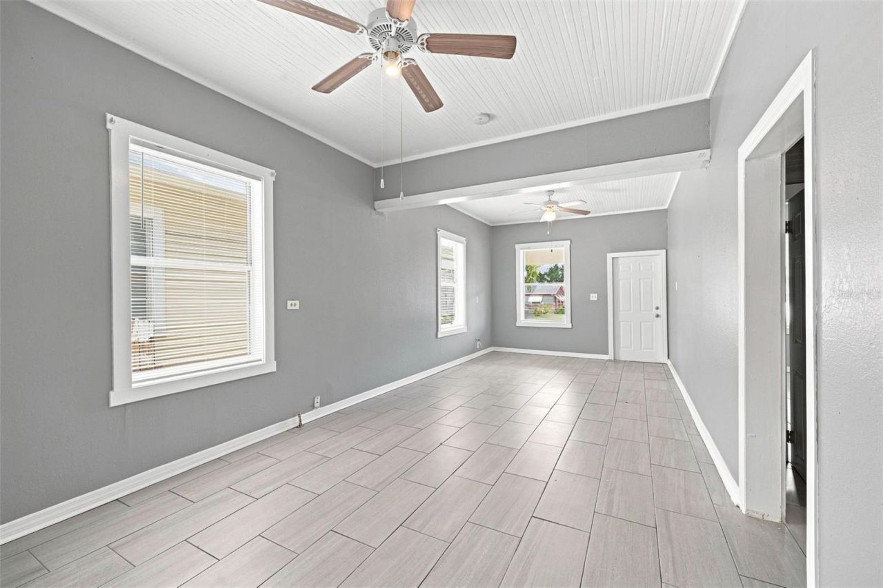 1609 E Lake Avenue , Tampa, FL 33610 Photo