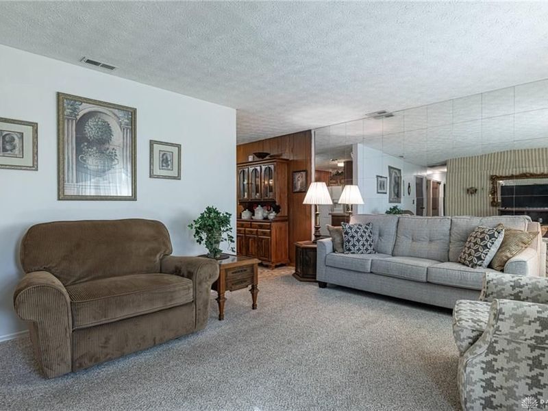 837 Colorado Drive, Xenia, OH 45385 Photo 3
