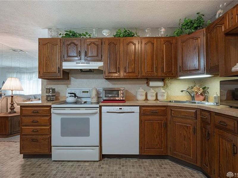 837 Colorado Drive, Xenia, OH 45385 Photo 7