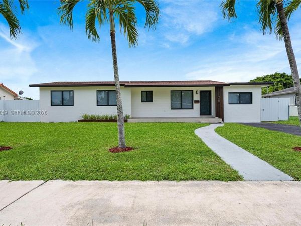 1700 SW 71st Ct , Miami, FL 33155