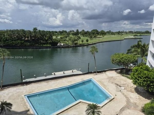 9100 W Bay Harbor Dr, Unit 5B, Bay Harbor Islands, FL 33154