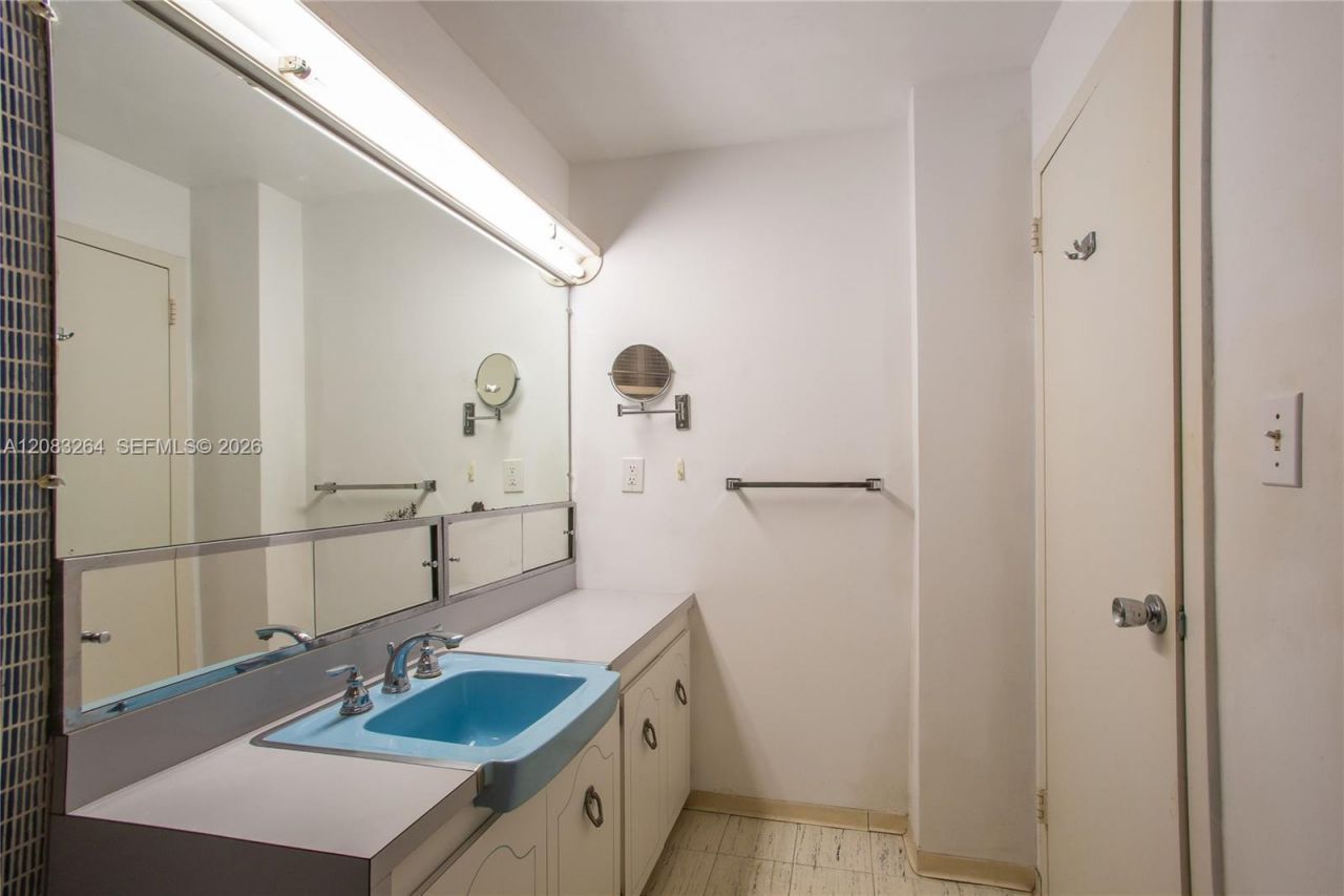 9100 W Bay Harbor Dr, Unit 5B, Bay Harbor Islands, FL 33154 Photo