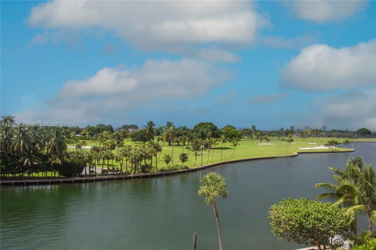 9100 W Bay Harbor Dr, Unit 5B, Bay Harbor Islands, FL 33154 Photo