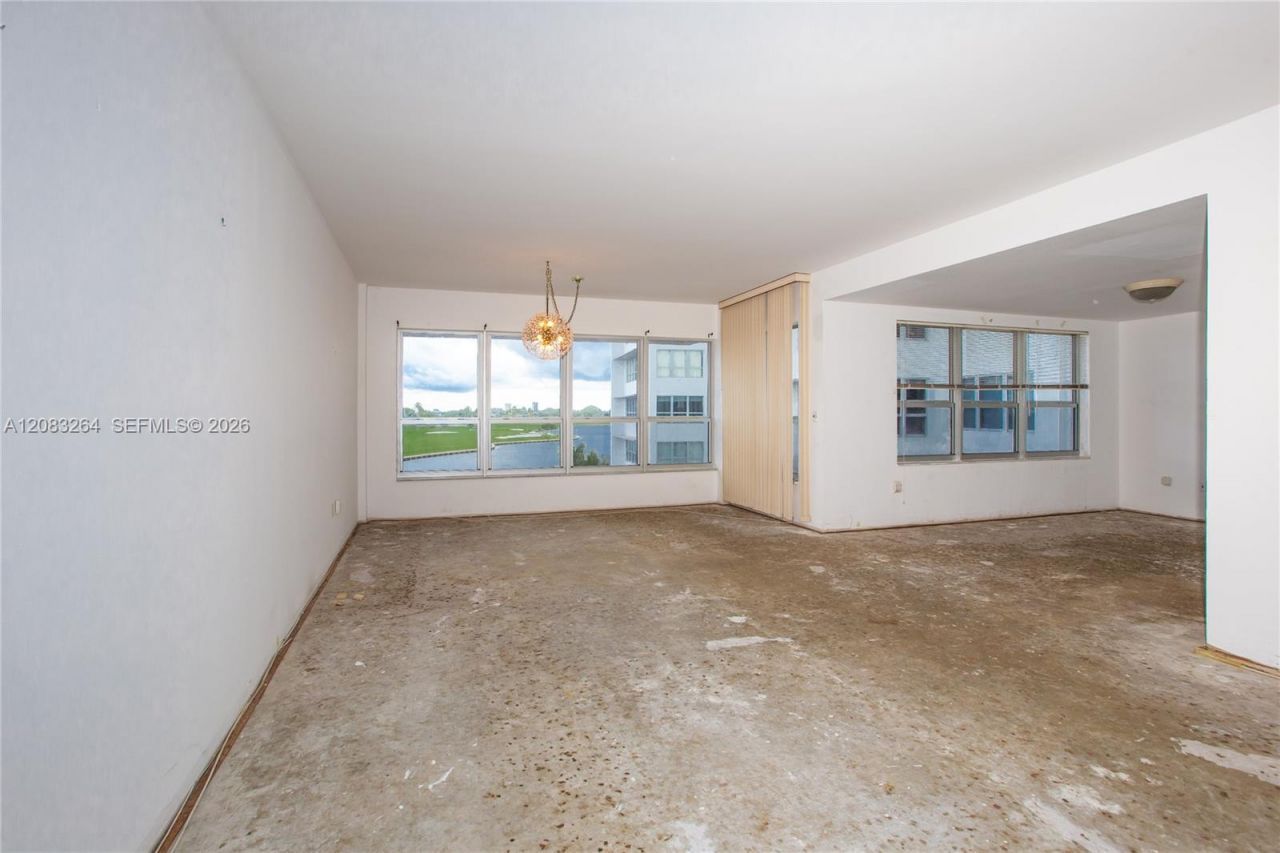 9100 W Bay Harbor Dr, Unit 5B, Bay Harbor Islands, FL 33154 Photo