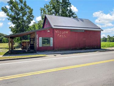 71 S Academy Street , Wyoming, NY 14591