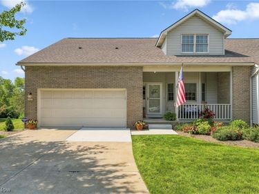 2601 Charing Cross Road NW, Canton, OH 44708
