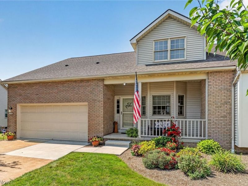 2601 Charing Cross Road NW, Canton, OH 44708 Photo 3