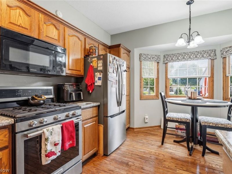 2601 Charing Cross Road NW, Canton, OH 44708 Photo 9