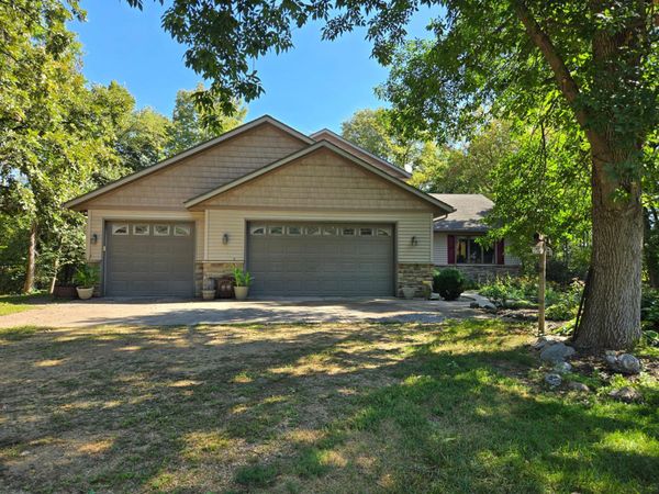 17500 Blackbird Trail, Hastings, MN 55033