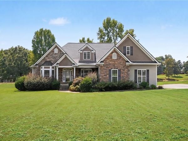43 Wellington Drive , Griffin, GA 30224