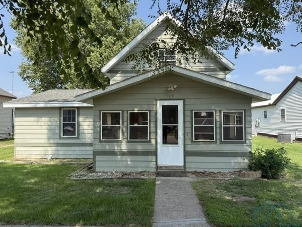 109 E Randolph Street, Anthon, IA 51004