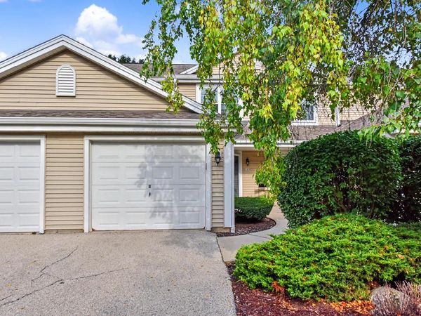 2141 E Broadway, Unit B, Waukesha, WI 53186