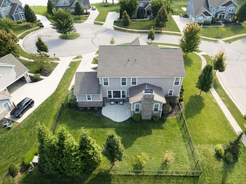 5829 Glendavon Court, Dublin, OH 43016 Photo 3