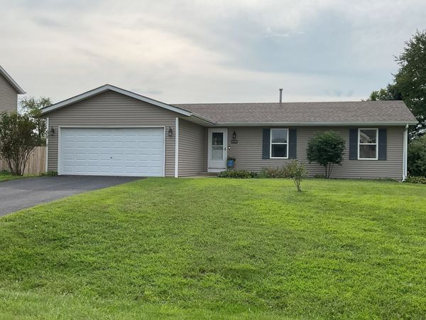 10990 LINDEN BLOSSOM Lane , Roscoe, IL 61073
