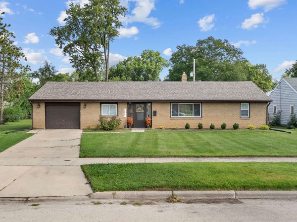 2221 SHARON Avenue, ROCKFORD, IL 61103