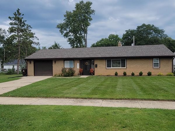 2221 SHARON Avenue, ROCKFORD, IL 61103