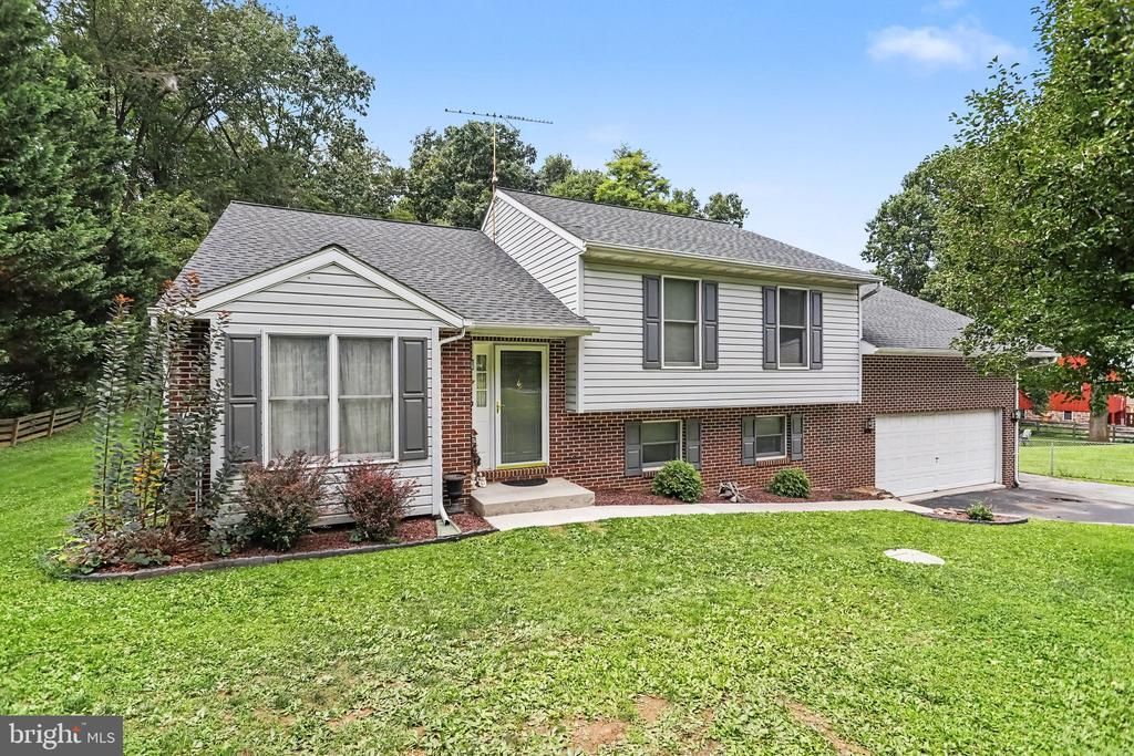 355 BAIR ROAD , ABBOTTSTOWN, PA 17301