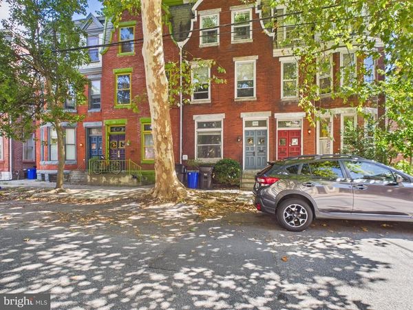 1515 GREEN STREET , HARRISBURG, PA 17102