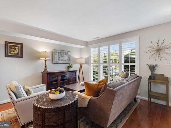 2511 N DEARING STREET , ALEXANDRIA, VA 22302