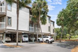 1604 Live Oak Park photo 4