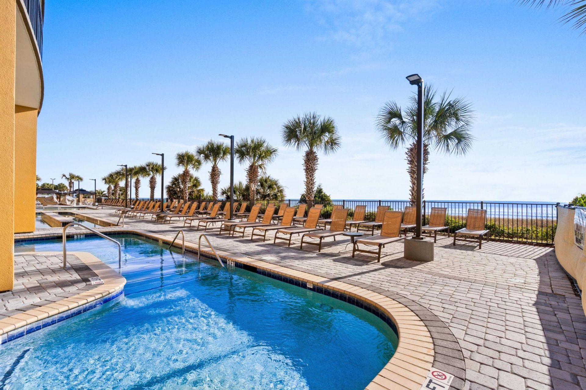2600 N Ocean Blvd. Photo 39