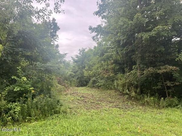 L27.112 Golf Course Road, Amsterdam, NY 12010