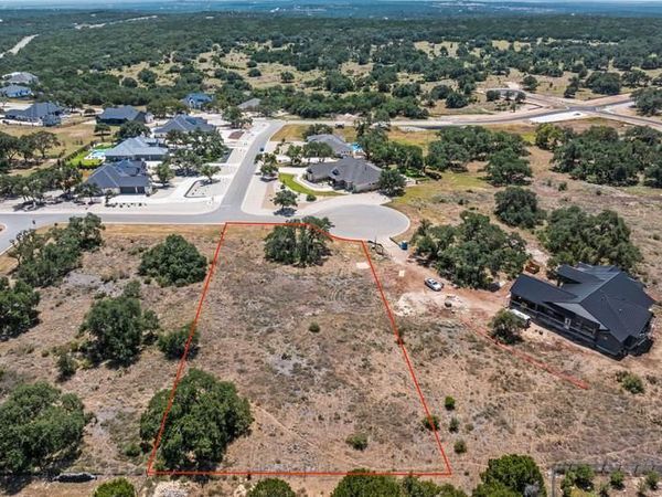 252 Berrywood LN, New Braunfels, TX 78132