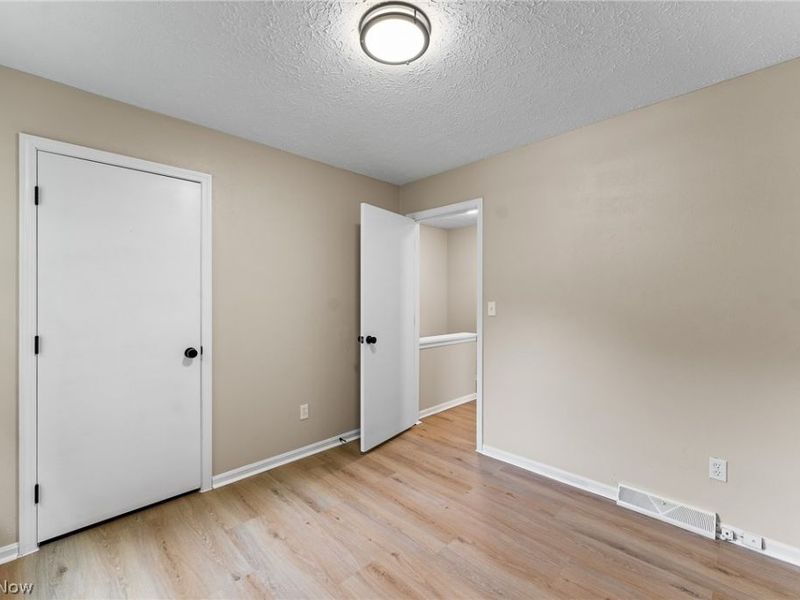 6820 Lockwood Boulevard , Boardman, OH 44512 Photo 17