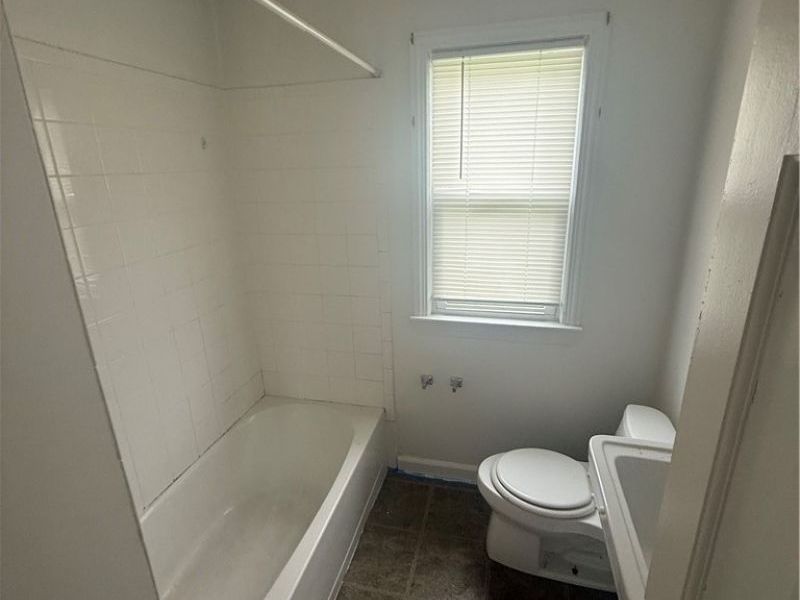 6206 Snow Road, Parma, OH 44129 Photo 10