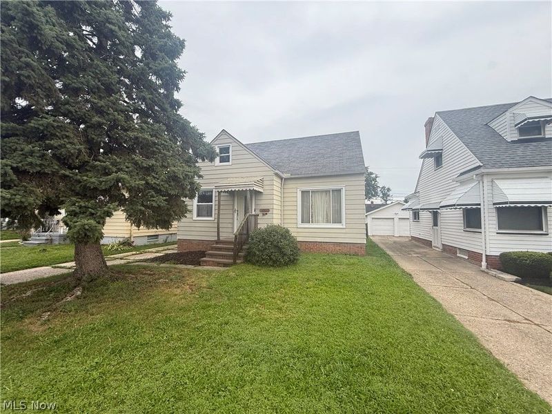 6206 Snow Road, Parma, OH 44129 Photo 2