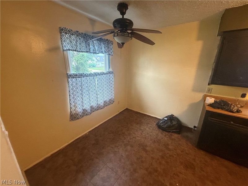 6206 Snow Road, Parma, OH 44129 Photo 6
