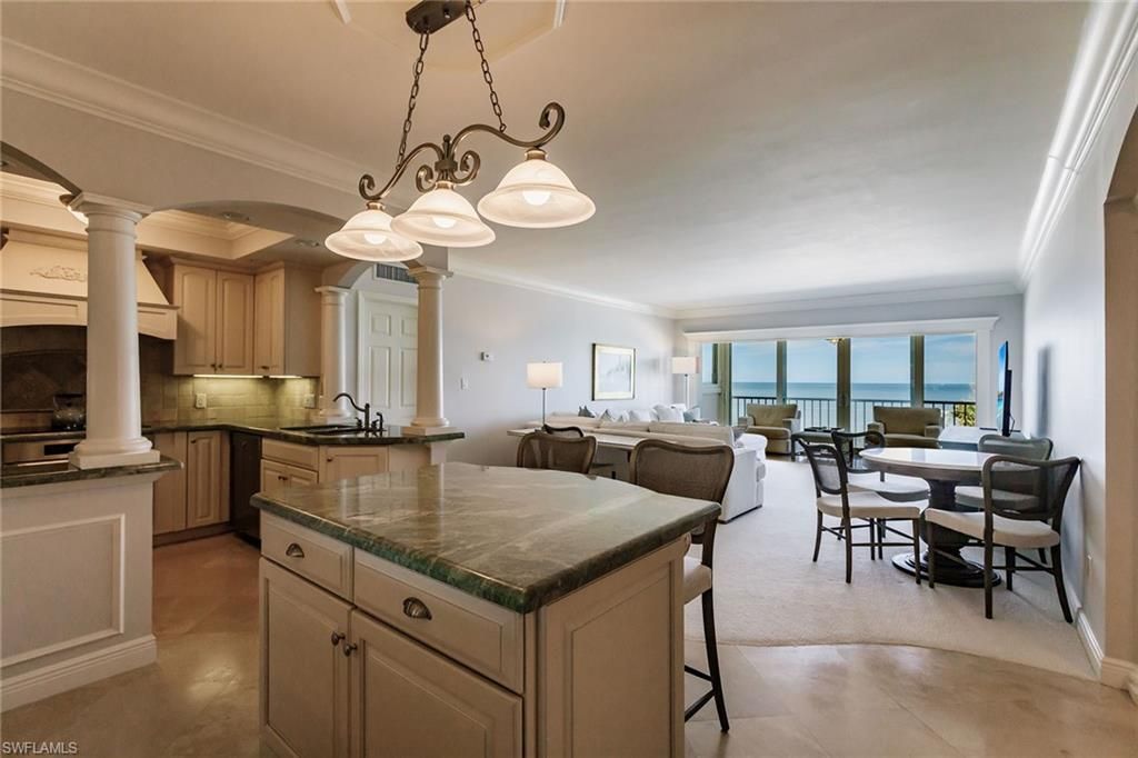 2885 Gulf Shore Blvd N, Unit 302, Naples, FL 34103 Photo
