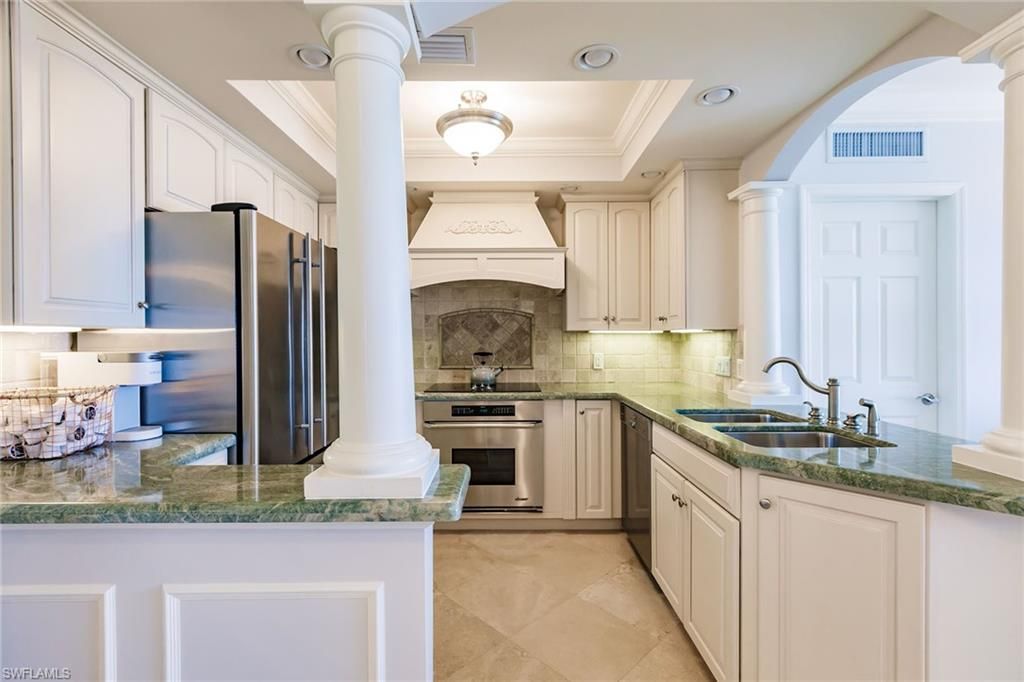 2885 Gulf Shore Blvd N, Unit 302, Naples, FL 34103 Photo