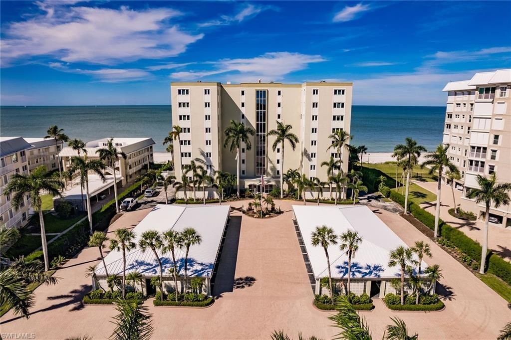 2885 Gulf Shore Blvd N, Unit 302, Naples, FL 34103 Photo