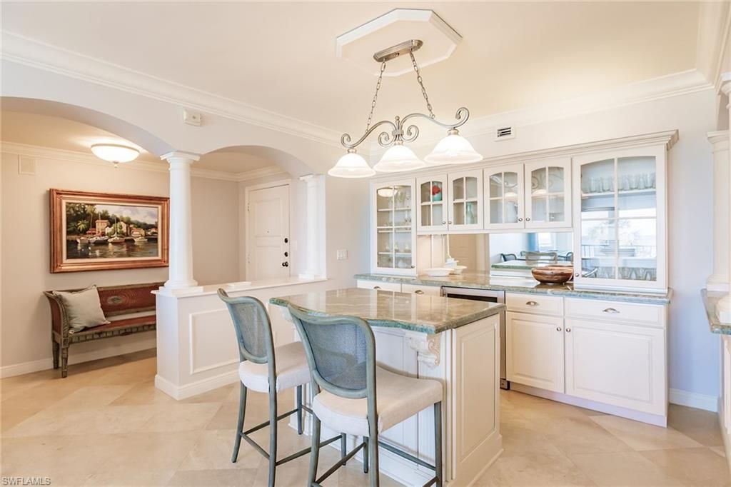 2885 Gulf Shore Blvd N, Unit 302, Naples, FL 34103 Photo