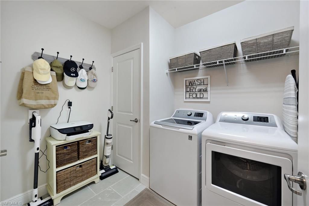 2542 Seychelles Dr, Unit 702, Naples, FL 34112 Photo