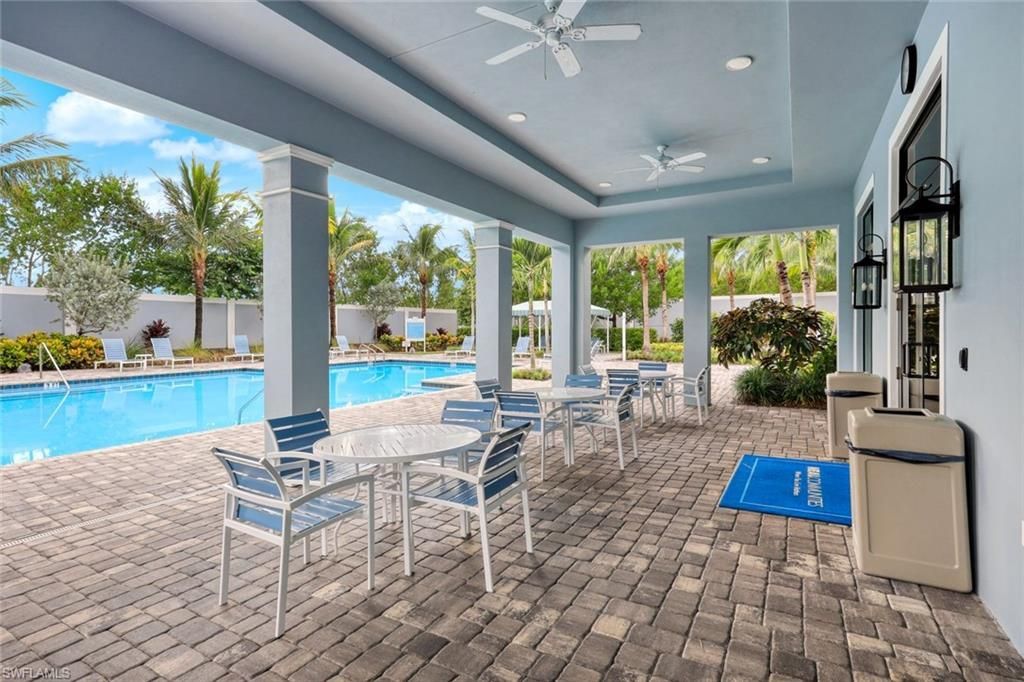2542 Seychelles Dr, Unit 702, Naples, FL 34112 Photo