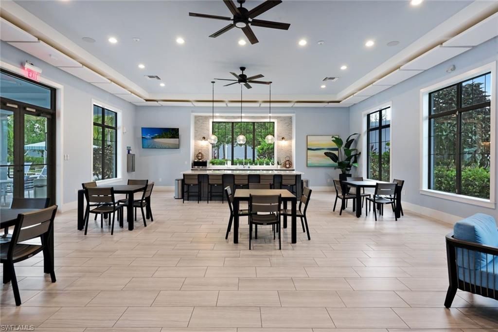 2542 Seychelles Dr, Unit 702, Naples, FL 34112 Photo