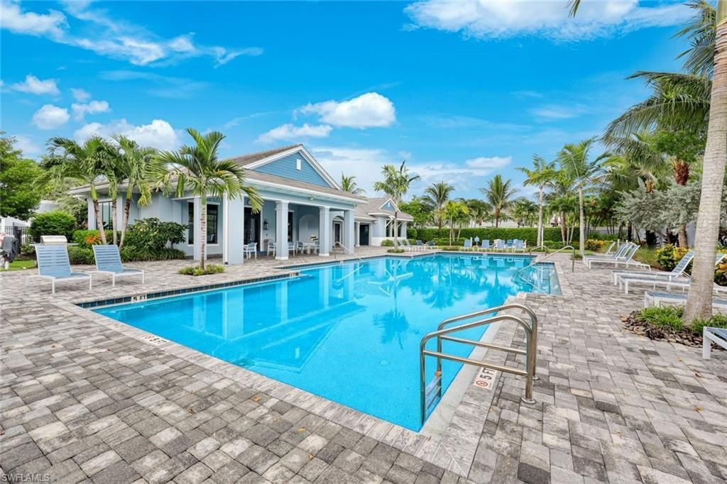 2542 Seychelles Dr, Unit 702, Naples, FL 34112 Photo