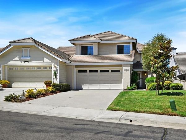 1762 Spyglass Circle, Vista, CA 92081