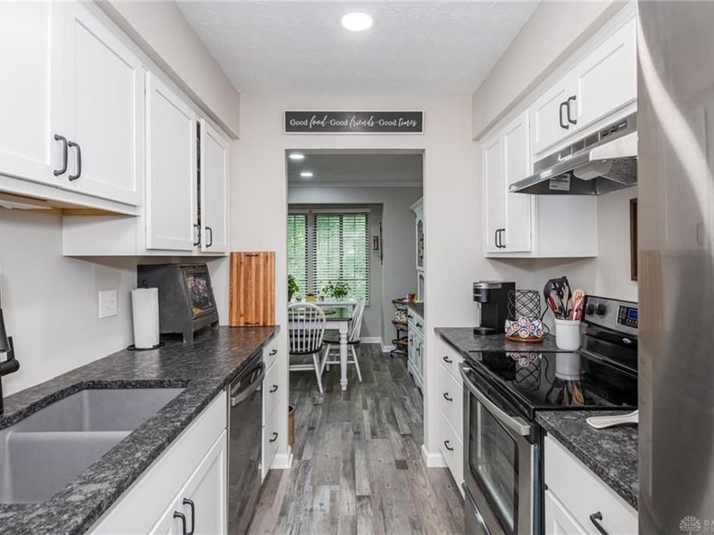 1346 Whispering Woods Drive, Unit A, West Carrollton, OH 45449 Photo 14