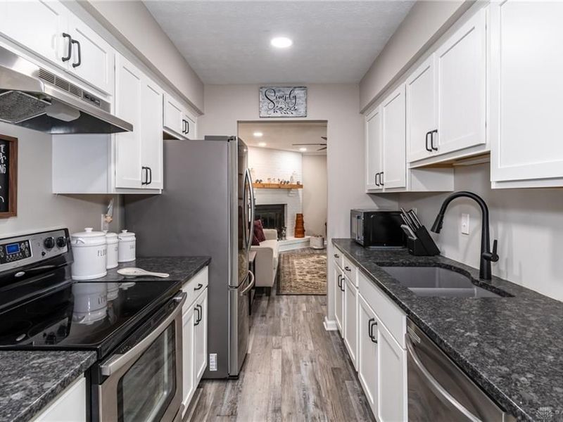 1346 Whispering Woods Drive, Unit A, West Carrollton, OH 45449 Photo 16