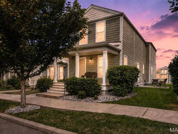 4009 Broad Street , St Charles, MO 63301